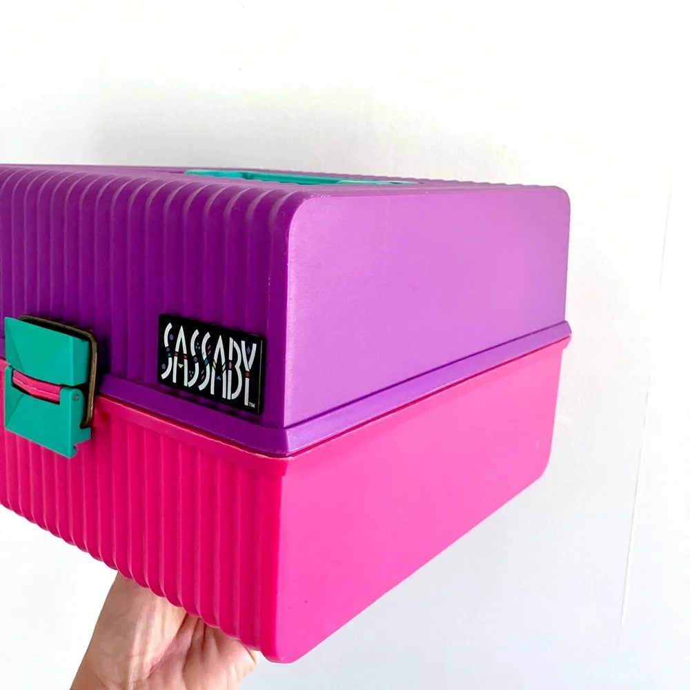 Vintage 80’s Sassaby pink & purple makeup travel tote organizer holder